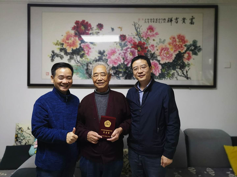 糧油集團(tuán)黨委副書記、副總經(jīng)理、工會(huì)主席王暉 看望慰問抗美援朝老同志