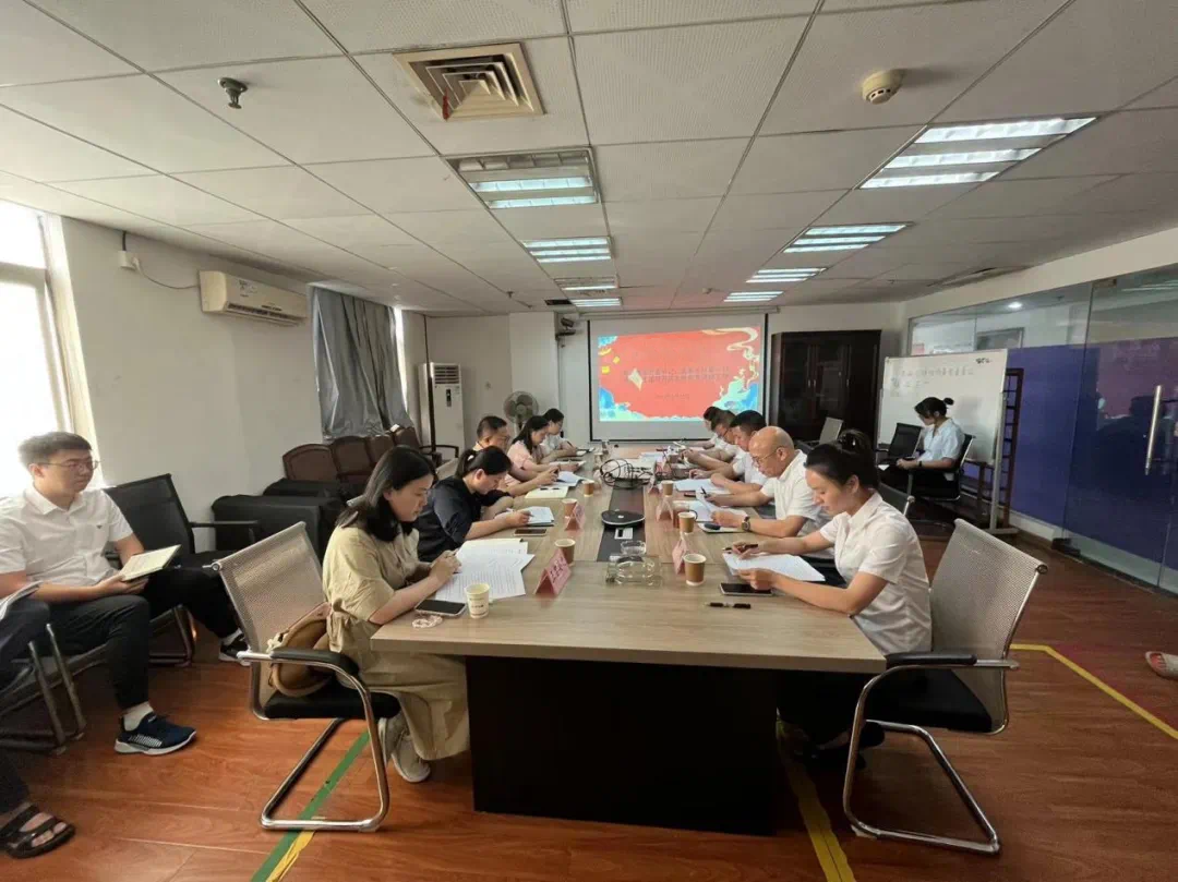 湖南糧油集團黨委書記、董事長葉蓁一行到原生國貿調研指導工作