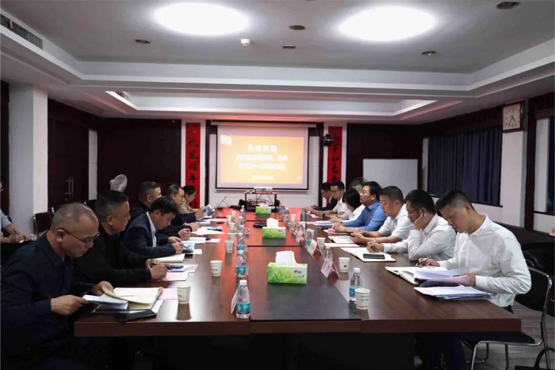 石門縣委副書記、縣長李長春一行來湖南糧油進出口集團考察交流